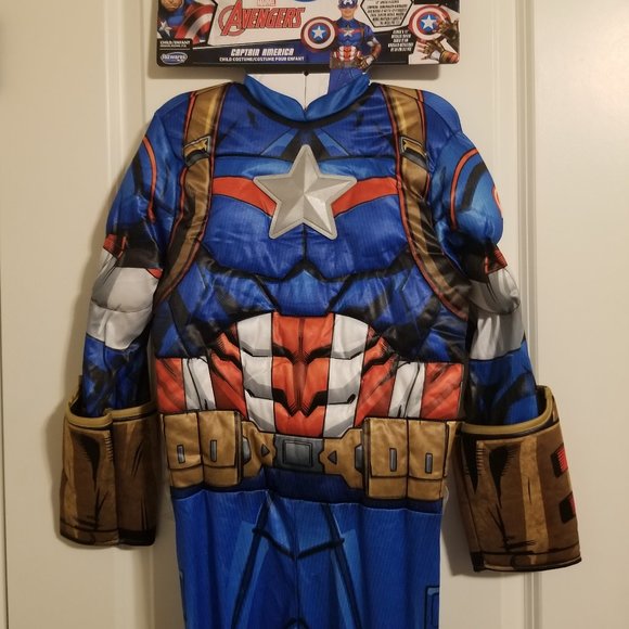 Marvel Captain America Costume with gloves, mask, belt, and shield - Picture 2 of 11